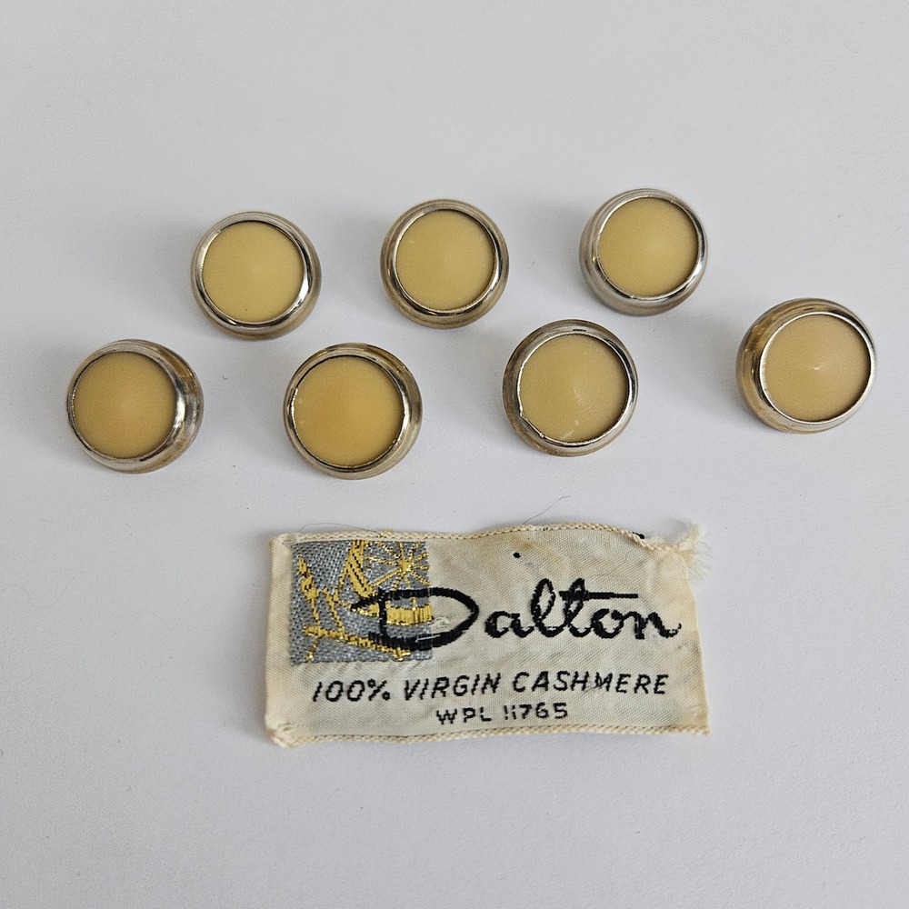 Dalton Cream/Gold Tone Replacement‎ Buttons Metal/Plastic Set of 7 Vintage Tag